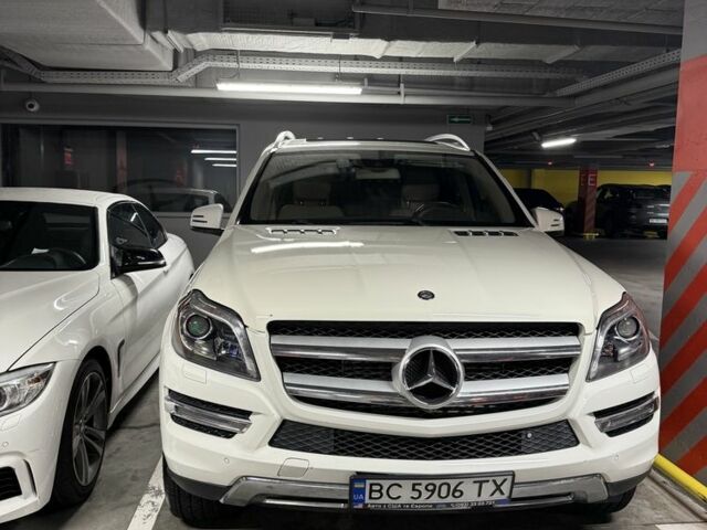 Белый Мерседес ЦЛ, объемом двигателя 3 л и пробегом 235 тыс. км за 23500 $, фото 5 на Automoto.ua