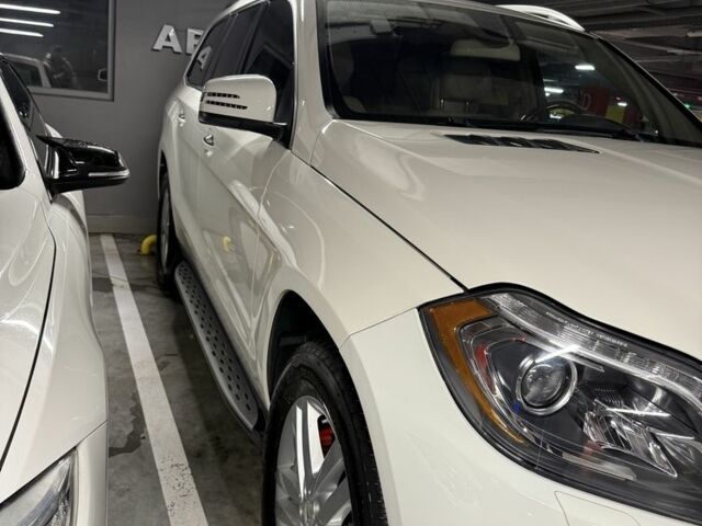 Белый Мерседес ЦЛ, объемом двигателя 3 л и пробегом 235 тыс. км за 23500 $, фото 3 на Automoto.ua