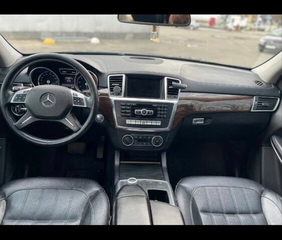 Мерседес ЦЛ 2014 в Одессе на Automoto.ua Черный Мерседес ЦЛ, объемом двигателя 4.5 л и пробегом 3 тыс. км за 31500 $, фото 1 на Automoto.ua