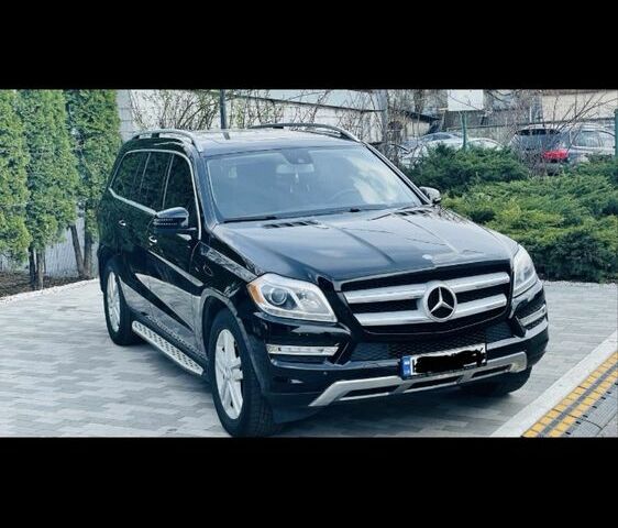 Черный Мерседес ЦЛ, объемом двигателя 4.5 л и пробегом 3 тыс. км за 31500 $, фото 6 на Automoto.ua