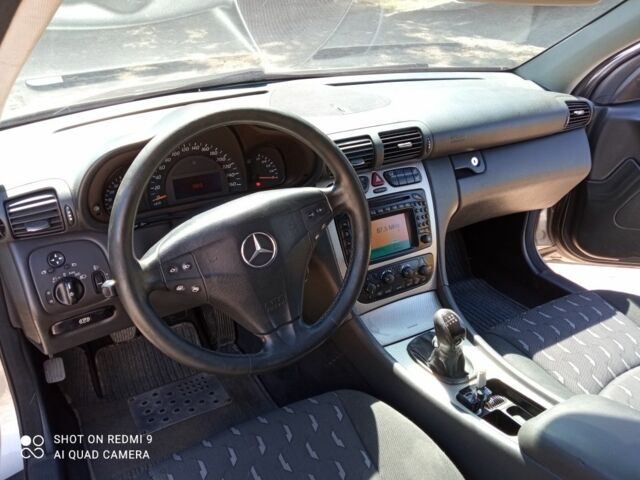 Сірий Мерседес ЦЛ, об'ємом двигуна 2.1 л та пробігом 444 тис. км за 4750 $, фото 7 на Automoto.ua