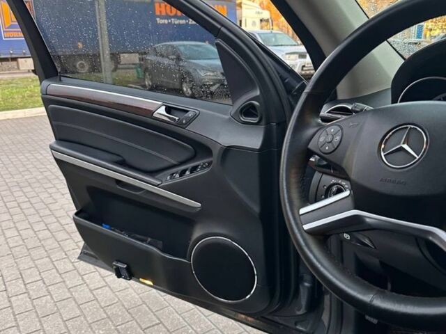 Сірий Мерседес ЦЛ, об'ємом двигуна 3 л та пробігом 268 тис. км за 24200 $, фото 6 на Automoto.ua