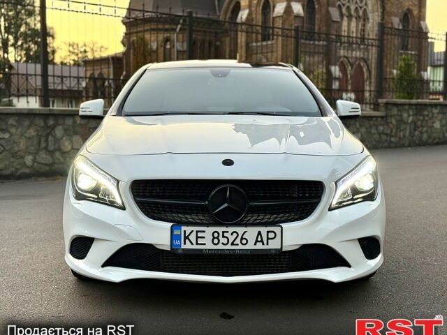 Білий Мерседес ЦЛА-клас, об'ємом двигуна 2 л та пробігом 230 тис. км за 12600 $, фото 3 на Automoto.ua