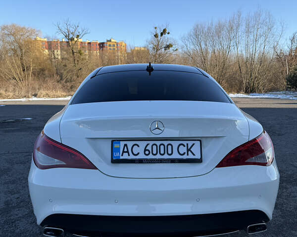 Белый Мерседес ЦЛА-класс, объемом двигателя 1.6 л и пробегом 200 тыс. км за 14500 $, фото 4 на Automoto.ua