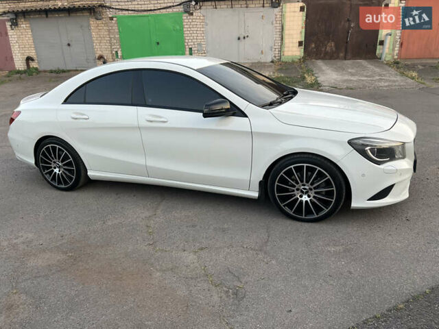 Белый Мерседес ЦЛА-класс, объемом двигателя 1.6 л и пробегом 128 тыс. км за 15800 $, фото 5 на Automoto.ua