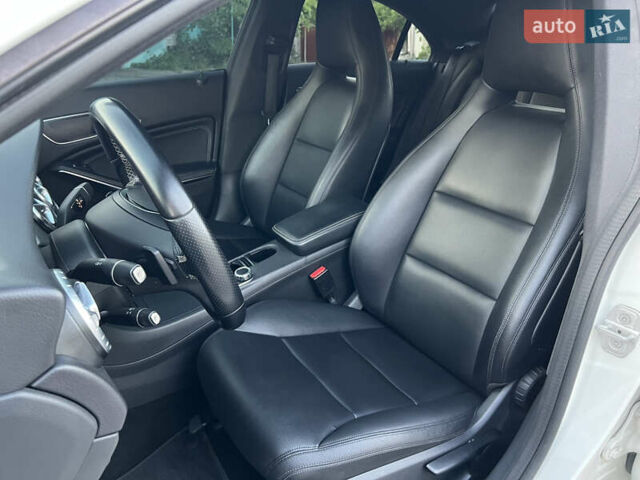 Белый Мерседес ЦЛА-класс, объемом двигателя 1.6 л и пробегом 128 тыс. км за 15800 $, фото 11 на Automoto.ua