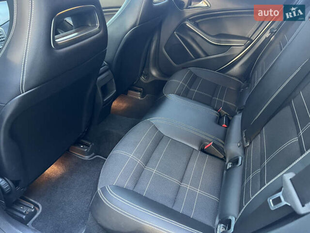 Белый Мерседес ЦЛА-класс, объемом двигателя 2.14 л и пробегом 195 тыс. км за 17300 $, фото 23 на Automoto.ua