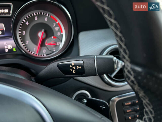 Белый Мерседес ЦЛА-класс, объемом двигателя 1.6 л и пробегом 128 тыс. км за 15800 $, фото 18 на Automoto.ua