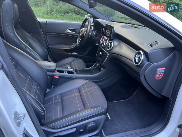 Белый Мерседес ЦЛА-класс, объемом двигателя 2.14 л и пробегом 195 тыс. км за 17300 $, фото 18 на Automoto.ua