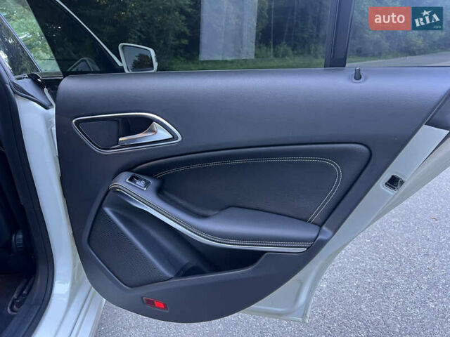 Белый Мерседес ЦЛА-класс, объемом двигателя 2.14 л и пробегом 195 тыс. км за 17300 $, фото 24 на Automoto.ua