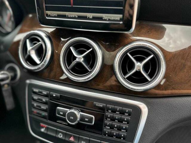 Білий Мерседес ЦЛА-клас, об'ємом двигуна 2 л та пробігом 149 тис. км за 13999 $, фото 16 на Automoto.ua