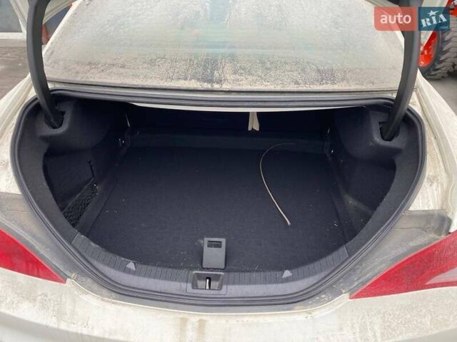 Білий Мерседес ЦЛА-клас, об'ємом двигуна 2 л та пробігом 77 тис. км за 12999 $, фото 19 на Automoto.ua