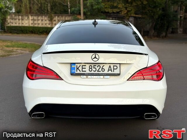 Білий Мерседес ЦЛА-клас, об'ємом двигуна 2 л та пробігом 230 тис. км за 12600 $, фото 6 на Automoto.ua