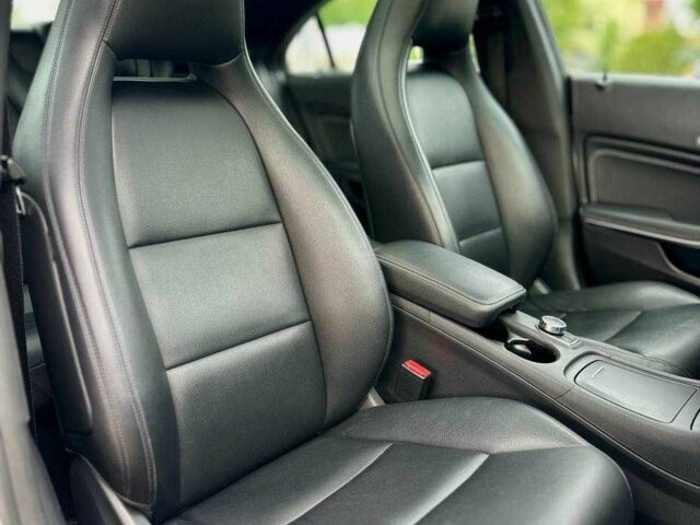 Белый Мерседес ЦЛА-класс, объемом двигателя 2 л и пробегом 149 тыс. км за 13999 $, фото 14 на Automoto.ua