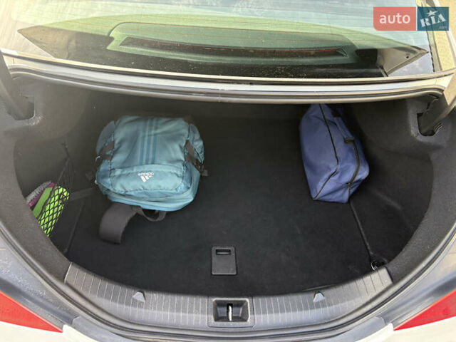 Мерседес ЦЛА-класс 2014 в Киеве на Automoto.ua Белый Мерседес ЦЛА-класс, объемом двигателя 1.99 л и пробегом 153 тыс. км за 16200 $, фото 20 на Automoto.ua