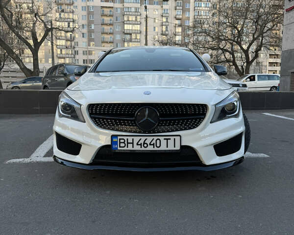 Белый Мерседес ЦЛА-класс, объемом двигателя 1.99 л и пробегом 160 тыс. км за 17000 $, фото 1 на Automoto.ua
