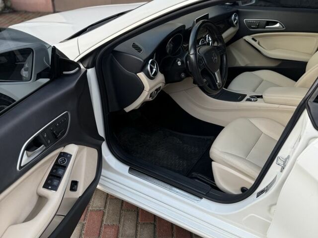 Белый Мерседес ЦЛА-класс, объемом двигателя 2 л и пробегом 150 тыс. км за 18500 $, фото 6 на Automoto.ua