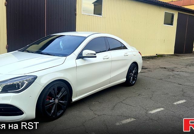 Белый Мерседес ЦЛА-класс, объемом двигателя 2 л и пробегом 160 тыс. км за 16800 $, фото 2 на Automoto.ua