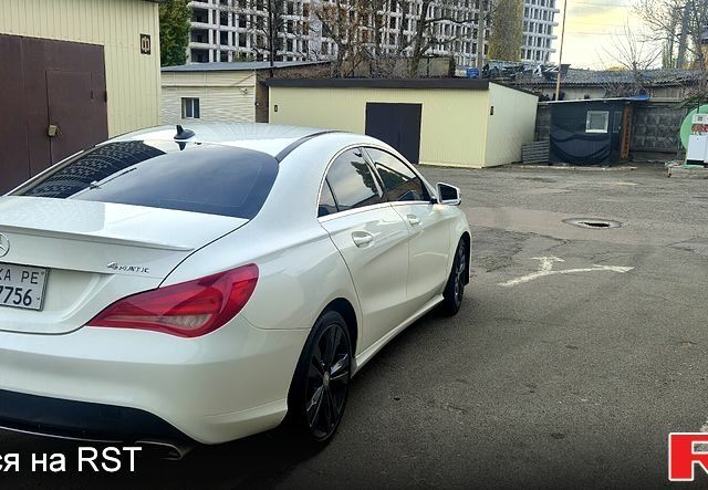 Белый Мерседес ЦЛА-класс, объемом двигателя 2 л и пробегом 160 тыс. км за 16800 $, фото 6 на Automoto.ua