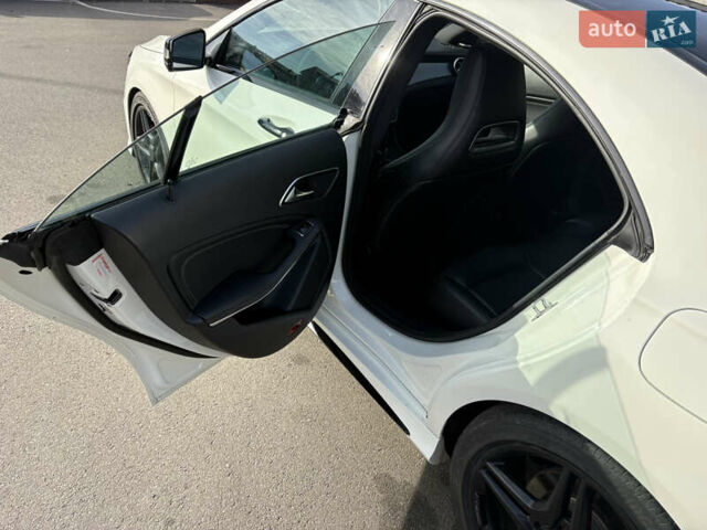 Мерседес ЦЛА-класс 2014 в Киеве на Automoto.ua Белый Мерседес ЦЛА-класс, объемом двигателя 1.99 л и пробегом 153 тыс. км за 16200 $, фото 13 на Automoto.ua