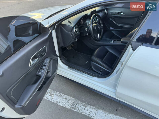 Білий Мерседес ЦЛА-клас, об'ємом двигуна 1.99 л та пробігом 160 тис. км за 15500 $, фото 10 на Automoto.ua