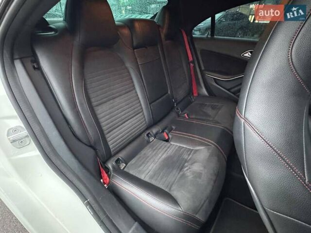 Білий Мерседес ЦЛА-клас, об'ємом двигуна 1.99 л та пробігом 180 тис. км за 17490 $, фото 12 на Automoto.ua