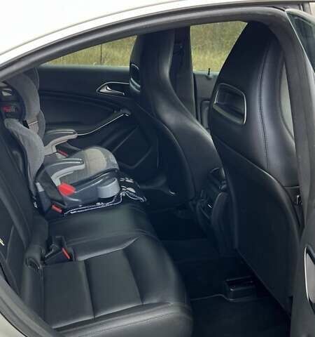 Білий Мерседес ЦЛА-клас, об'ємом двигуна 1.99 л та пробігом 226 тис. км за 15300 $, фото 15 на Automoto.ua