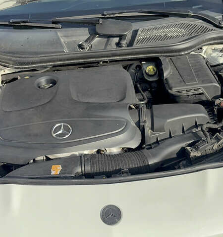 Мерседес ЦЛА-класс 2014 в Киеве на Automoto.ua Белый Мерседес ЦЛА-класс, объемом двигателя 1.99 л и пробегом 153 тыс. км за 16200 $, фото 22 на Automoto.ua