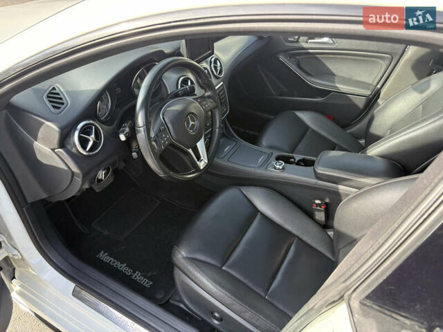 Мерседес ЦЛА-класс 2014 в Киеве на Automoto.ua Белый Мерседес ЦЛА-класс, объемом двигателя 1.99 л и пробегом 153 тыс. км за 16200 $, фото 15 на Automoto.ua