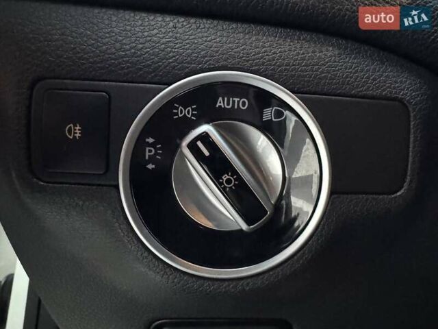 Білий Мерседес ЦЛА-клас, об'ємом двигуна 1.99 л та пробігом 180 тис. км за 17490 $, фото 17 на Automoto.ua