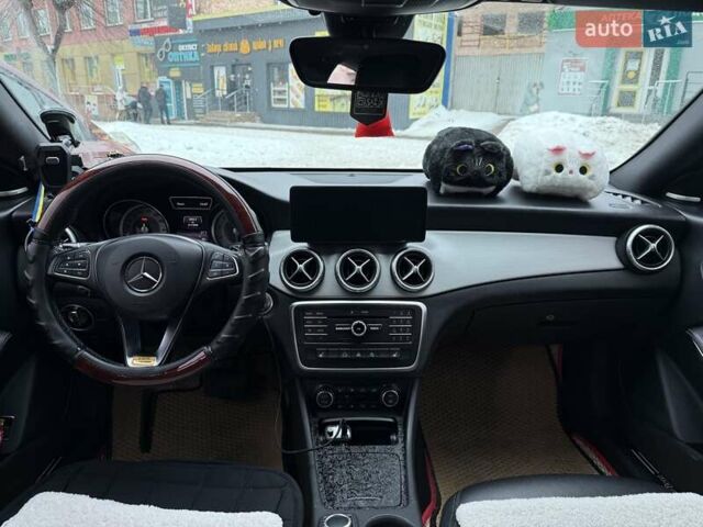 Белый Мерседес ЦЛА-класс, объемом двигателя 1.99 л и пробегом 210 тыс. км за 15600 $, фото 1 на Automoto.ua