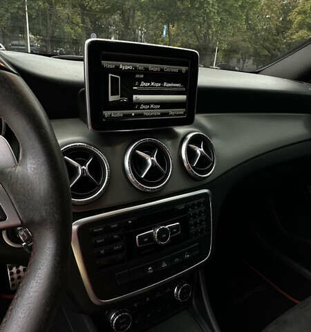 Белый Мерседес ЦЛА-класс, объемом двигателя 1.99 л и пробегом 125 тыс. км за 15000 $, фото 15 на Automoto.ua