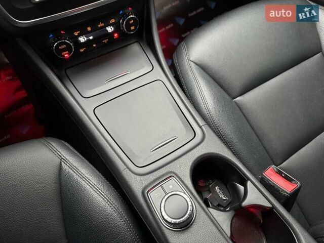 Білий Мерседес ЦЛА-клас, об'ємом двигуна 1.99 л та пробігом 207 тис. км за 13900 $, фото 23 на Automoto.ua