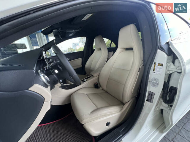 Білий Мерседес ЦЛА-клас, об'ємом двигуна 2 л та пробігом 185 тис. км за 16500 $, фото 17 на Automoto.ua