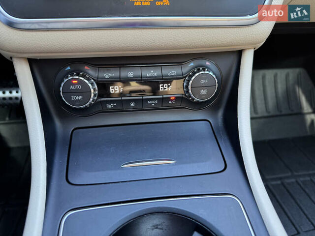 Белый Мерседес ЦЛА-класс, объемом двигателя 1.99 л и пробегом 177 тыс. км за 13500 $, фото 18 на Automoto.ua