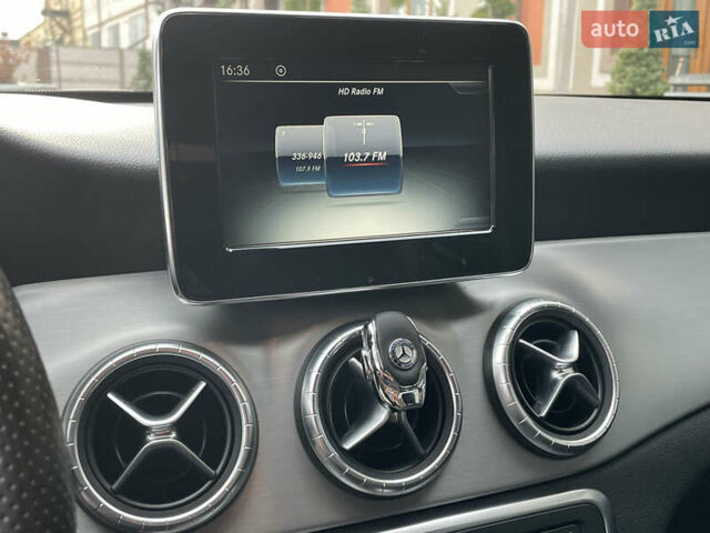 Білий Мерседес ЦЛА-клас, об'ємом двигуна 2 л та пробігом 96 тис. км за 17450 $, фото 76 на Automoto.ua