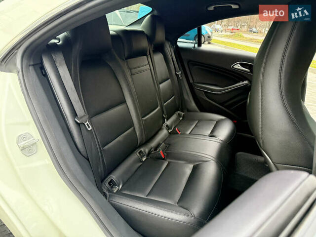 Білий Мерседес ЦЛА-клас, об'ємом двигуна 2 л та пробігом 232 тис. км за 13950 $, фото 55 на Automoto.ua
