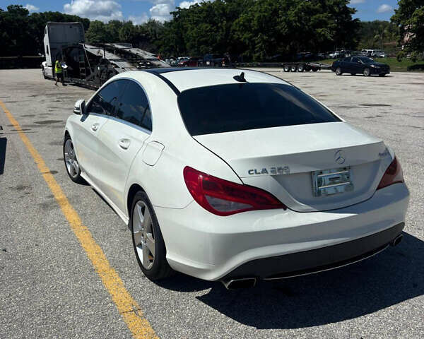 Белый Мерседес ЦЛА-класс, объемом двигателя 1.99 л и пробегом 159 тыс. км за 10300 $, фото 1 на Automoto.ua