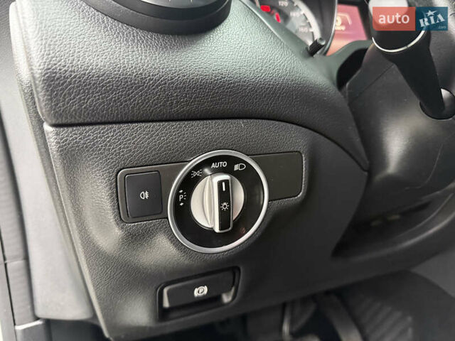 Білий Мерседес ЦЛА-клас, об'ємом двигуна 2 л та пробігом 232 тис. км за 13950 $, фото 59 на Automoto.ua