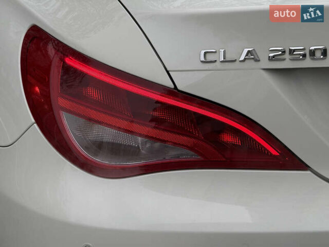 Білий Мерседес ЦЛА-клас, об'ємом двигуна 2 л та пробігом 232 тис. км за 13950 $, фото 32 на Automoto.ua