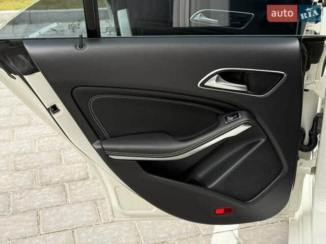 Білий Мерседес ЦЛА-клас, об'ємом двигуна 2 л та пробігом 232 тис. км за 13950 $, фото 53 на Automoto.ua