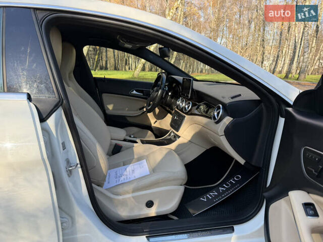 Білий Мерседес ЦЛА-клас, об'ємом двигуна 1.99 л та пробігом 119 тис. км за 16999 $, фото 24 на Automoto.ua