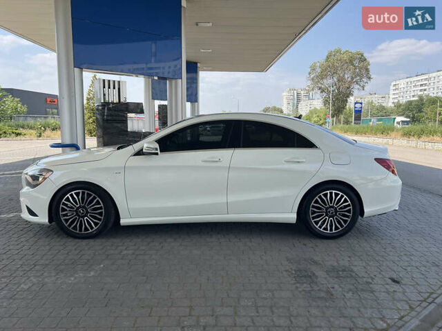 Білий Мерседес ЦЛА-клас, об'ємом двигуна 2 л та пробігом 185 тис. км за 16500 $, фото 12 на Automoto.ua
