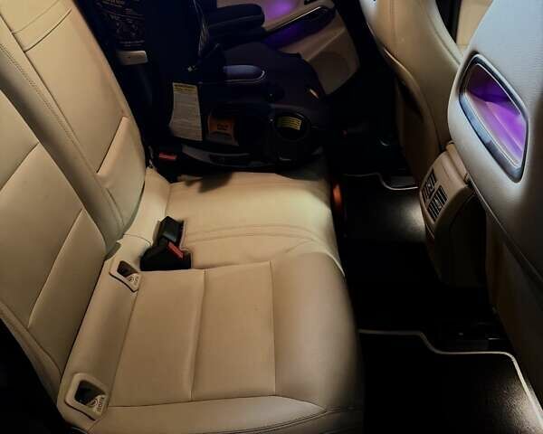 Білий Мерседес ЦЛА-клас, об'ємом двигуна 2 л та пробігом 103 тис. км за 20888 $, фото 27 на Automoto.ua