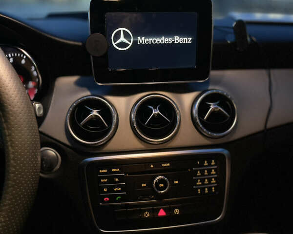 Белый Мерседес ЦЛА-класс, объемом двигателя 1.99 л и пробегом 140 тыс. км за 16800 $, фото 22 на Automoto.ua