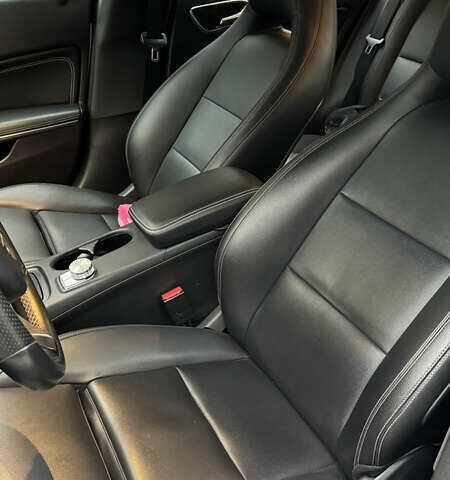 Білий Мерседес ЦЛА-клас, об'ємом двигуна 1.99 л та пробігом 134 тис. км за 17500 $, фото 25 на Automoto.ua