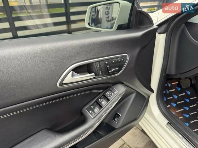 Білий Мерседес ЦЛА-клас, об'ємом двигуна 1.99 л та пробігом 207 тис. км за 13900 $, фото 14 на Automoto.ua