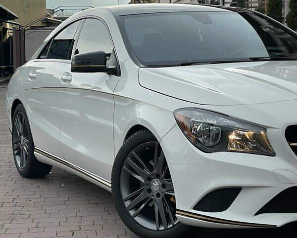 Білий Мерседес ЦЛА-клас, об'ємом двигуна 2 л та пробігом 96 тис. км за 17450 $, фото 24 на Automoto.ua