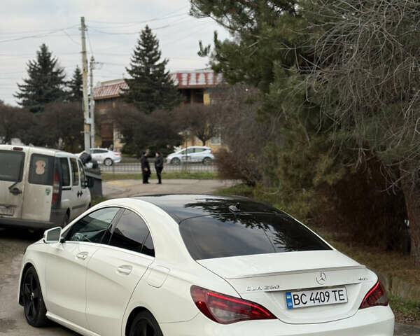 Белый Мерседес ЦЛА-класс, объемом двигателя 1.99 л и пробегом 130 тыс. км за 16000 $, фото 5 на Automoto.ua
