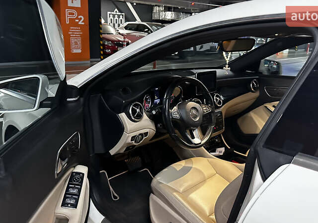 Белый Мерседес ЦЛА-класс, объемом двигателя 1.99 л и пробегом 123 тыс. км за 18700 $, фото 20 на Automoto.ua